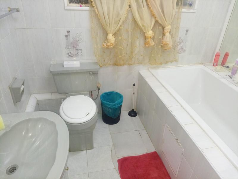 4 Bedroom Property for Sale in Ifafi North West